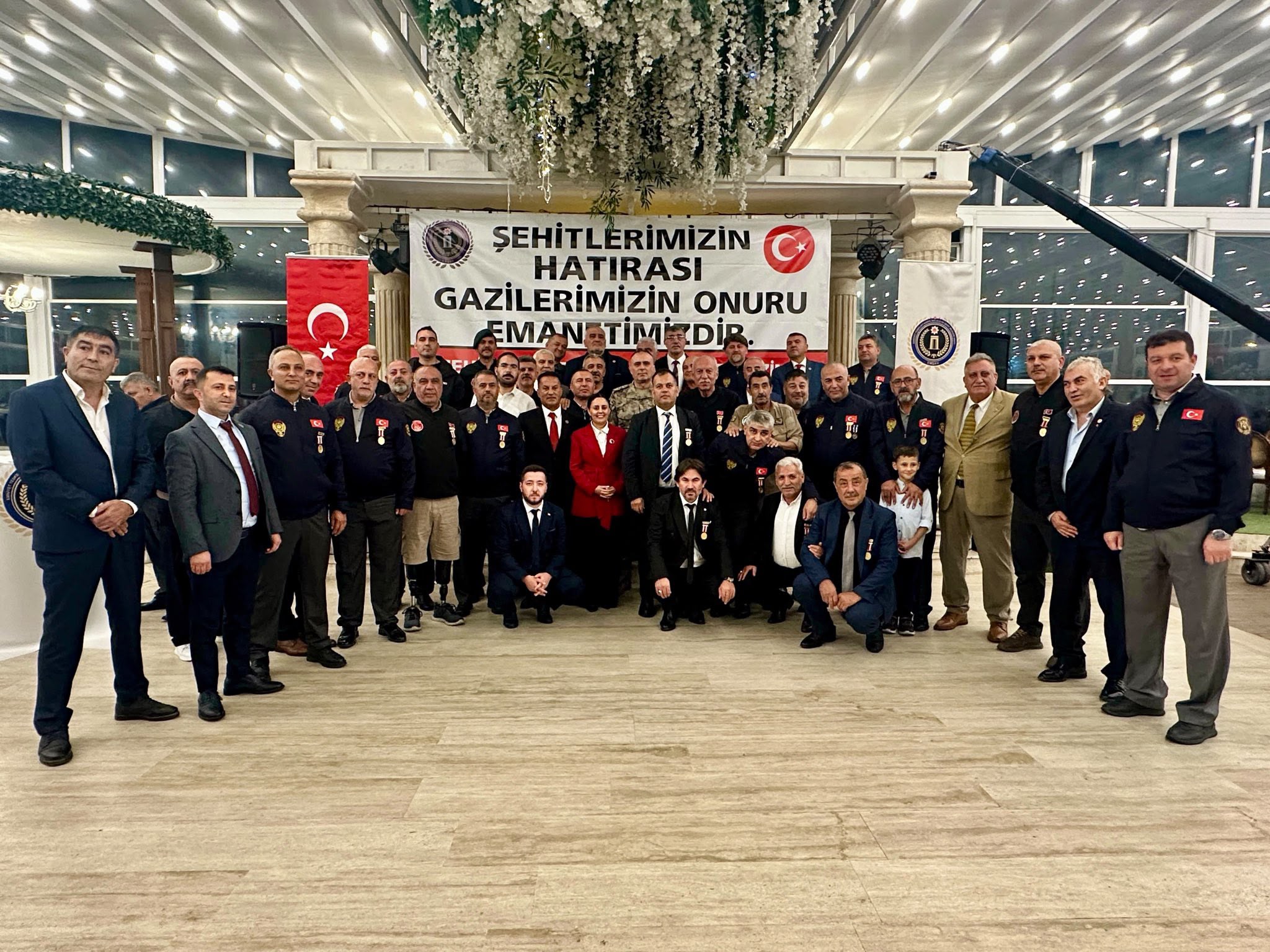 Kahraman Gazilerimiz ve Kıymetli Şehit Ailelerimiz Onuruna Anlamlı Buluşma